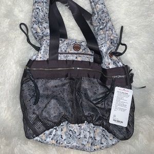 Lululemon hobo gym bag